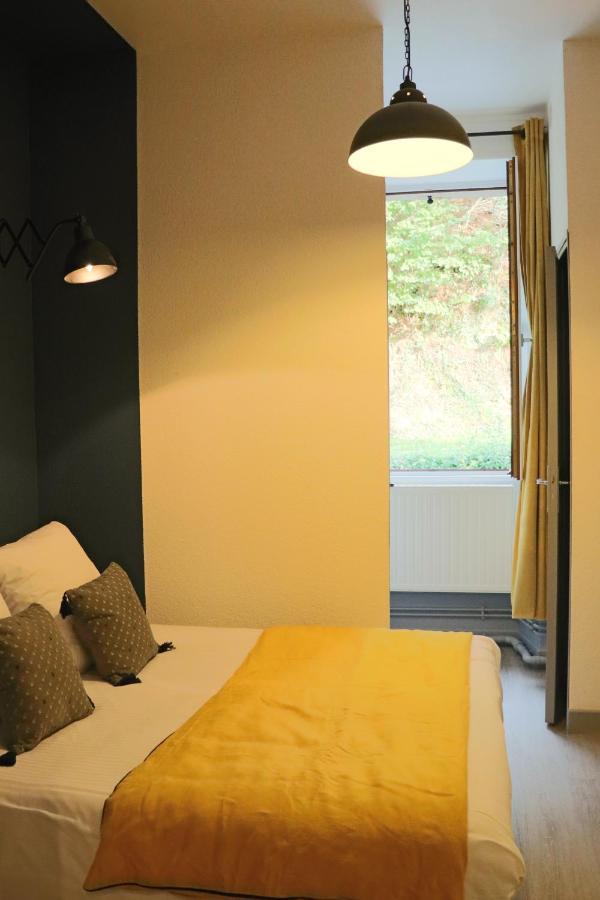 Logis Hotel Restaurant La Brasserie Treignac Exteriör bild