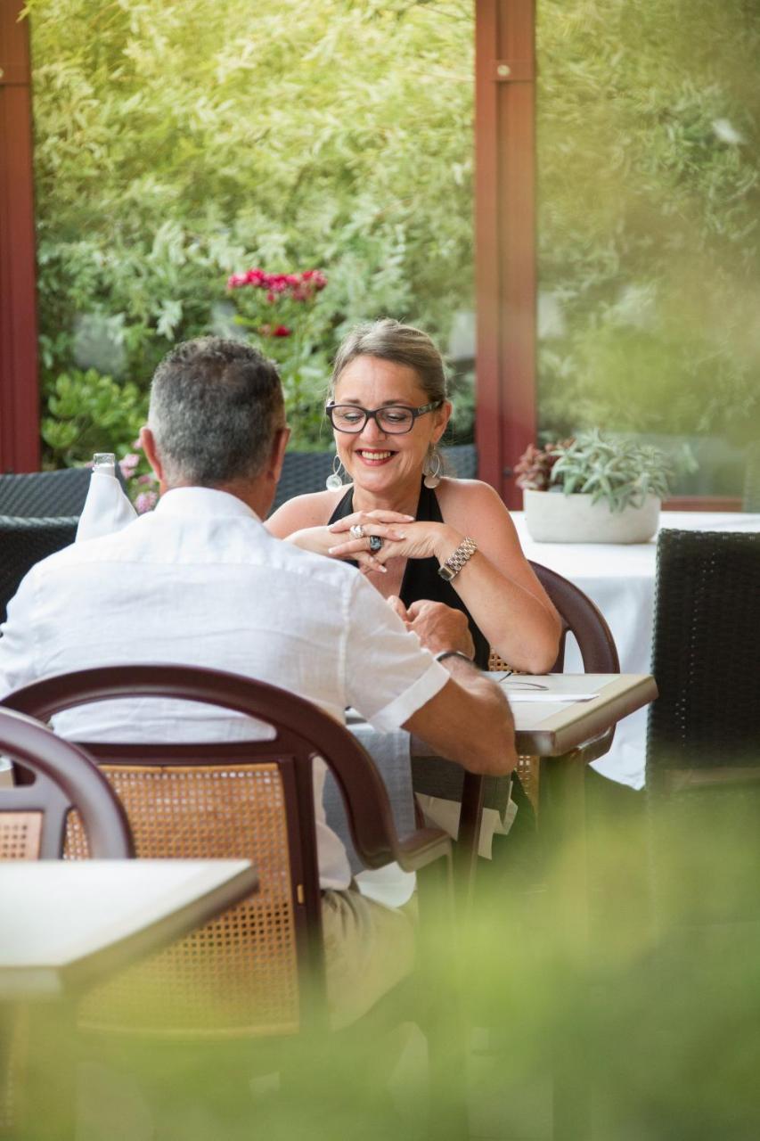 Logis Hotel Restaurant La Brasserie Treignac Exteriör bild